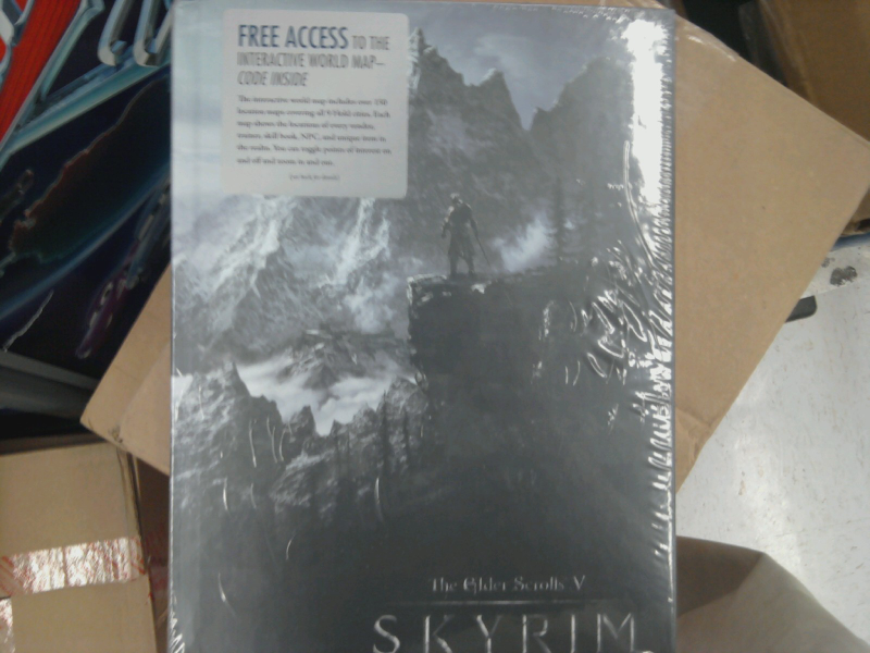 Illustration for article titled Skyrim's Strategy Guide Is *This* Thick